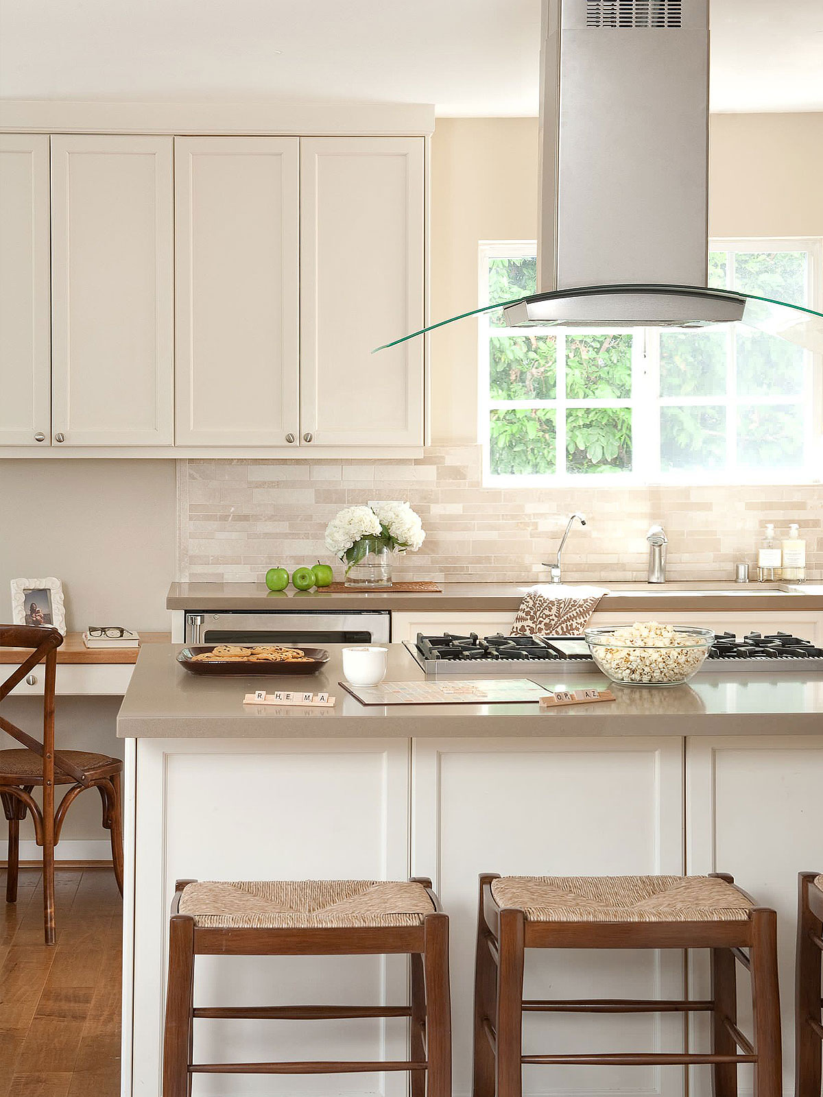 Beige kitchen ivory travertine tile backsplash