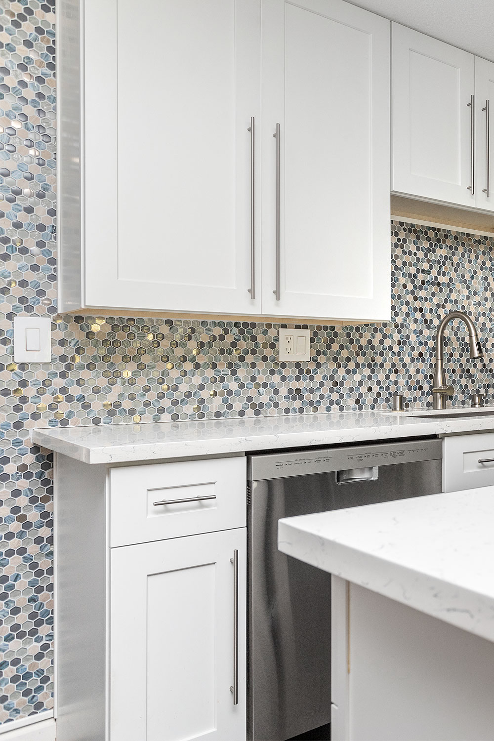 Blue Gray Hexagon Glass Marble Mosaic Tile BA62026 4