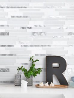 White Interlocking Marble Glass Metal Backsplash Tile BA62032