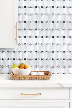 White Gray Kitchen Backsplash Marble Countertop