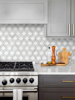 Dark Gray Kitchen with Backsplash Tile BA6317