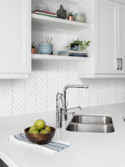 White Quartz Countertop Large Marble White Chevron Tile BA6322