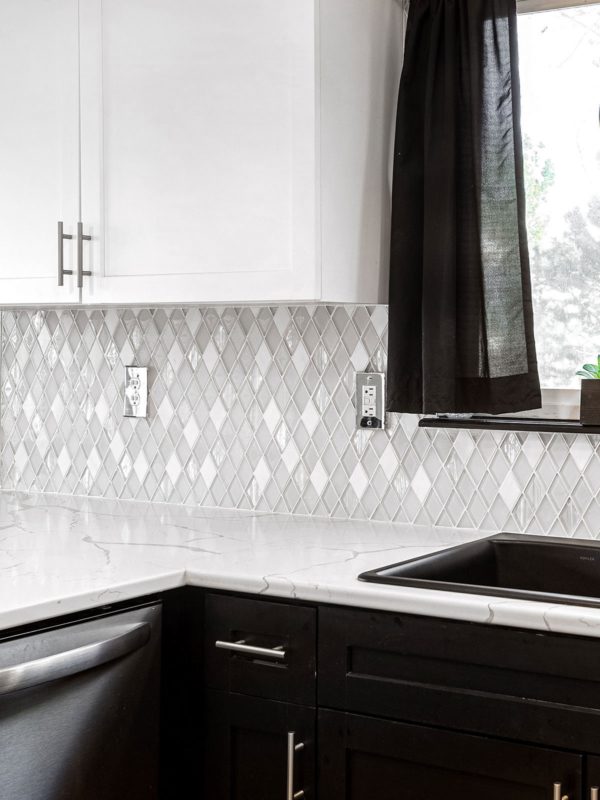 Espresso Kitchen Cabinet White Cabinet White Marble Glass Diamond Backsplash Tile BA62046