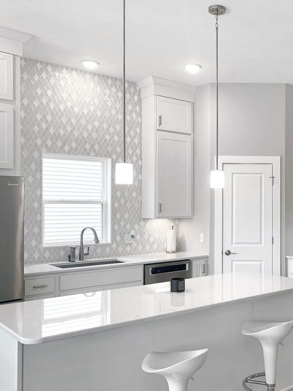 Full White Cabinet Kitchen Quartz Countertop Island BA62046