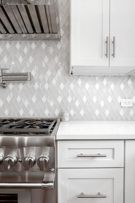White Color Kitchen White Modern Countertop White Mosaic Tile Glass And Marble BA62046