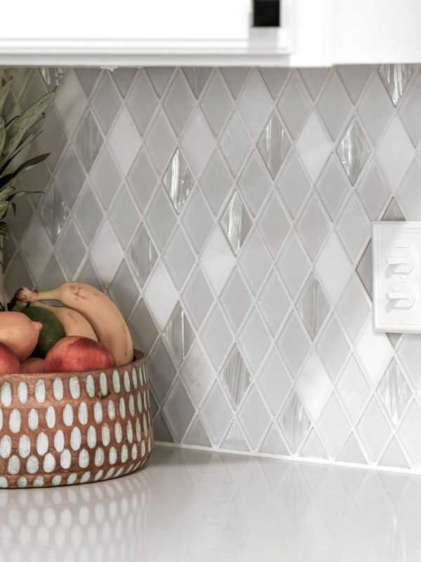 White Diamond Glass Backsplash Tile White Modern Countertop BA62046