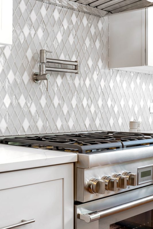 White Kitchen Cabinet White Countertop White Backsplash Tile BA62046