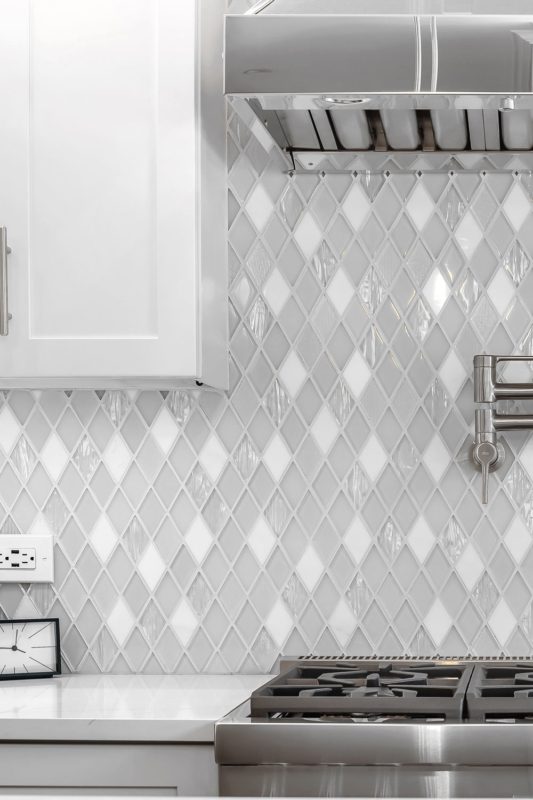 White Kitchen Cabinet White Countertop White Glass And Marble Mosaic Tile BA62046