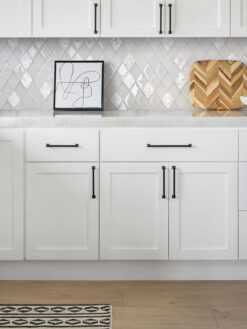 Brown Floor with White Glass Shell Diamond Tile BA6706