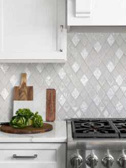 Quartz Countertop with White Glass Shell Diamond Tile BA6706