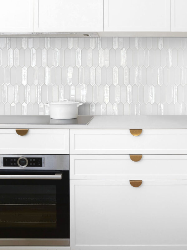 White Kitchen Shell Glass Backsplash Tile BA6701