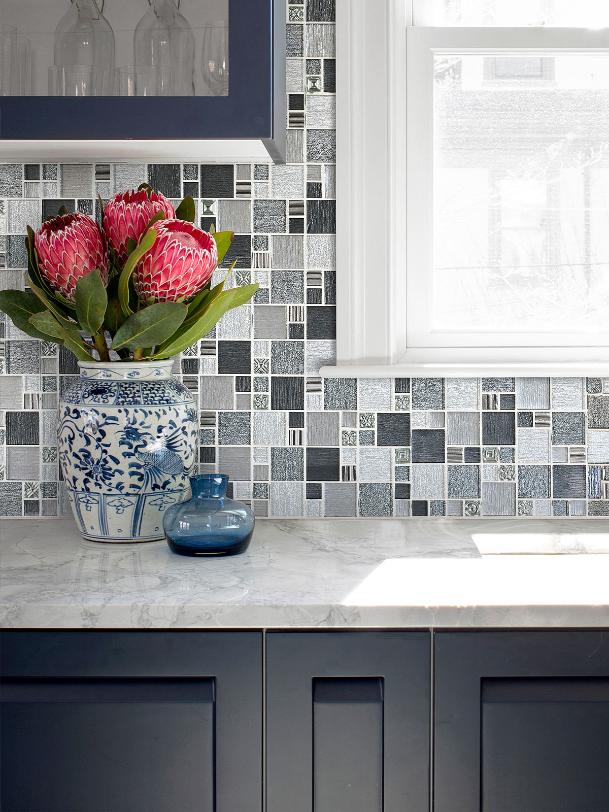 Black Cabinet Gray Black Metallic Textured Glass Backsplash Tile BA8004