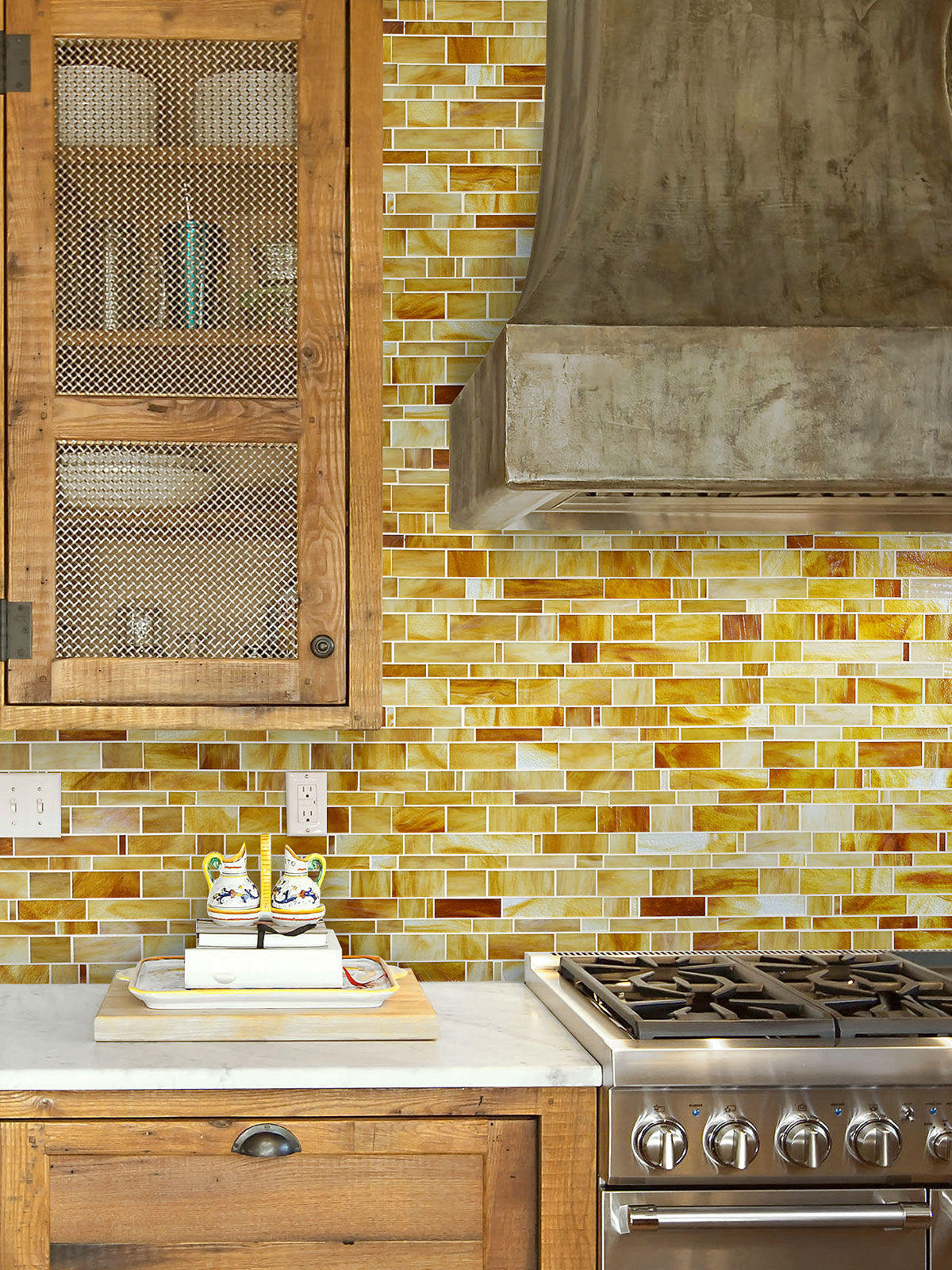 Brown Cabinet Honey Onyx Glass Subway Mosaic Tile BA7017