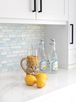 White Countertop with Pearl Glass Subway Tile BA7016
