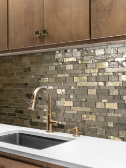 Quartz Countertop with Brown Glass Artisan Mosaic Tile BA7019