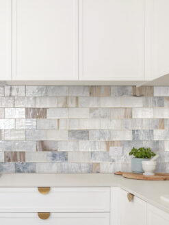 White Kitchen with Beige Brown Glass Tile BA7015 Subway