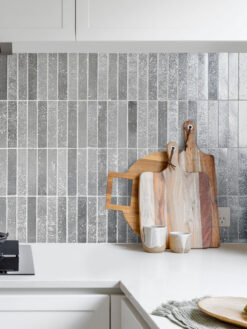 White Kitchen with Modern Gray Metallic Backsplash Tile BA6205