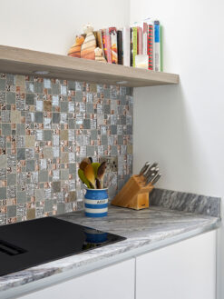 Gray Countertop with Rose Gold Gray Glass Slate Backsplash Tile BA8007