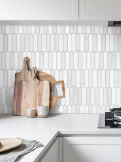 White Quartz Countertop with Modern Picket Marble Backsplash Tile BA6321