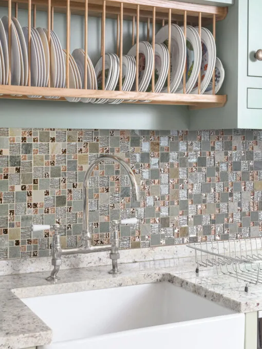 White Granite Countertop with Rose Gold Gray Glass Slate Backsplash Tile BA8007