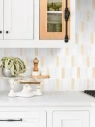 Glass Gold Pearl Picket Backsplash Tile BA6711